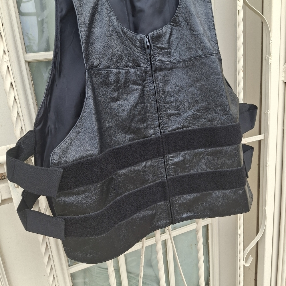Xelement Bulletproof Style Hook & Loop Front Zipper Black Leather Vest SZ Small - Picture 4 of 16